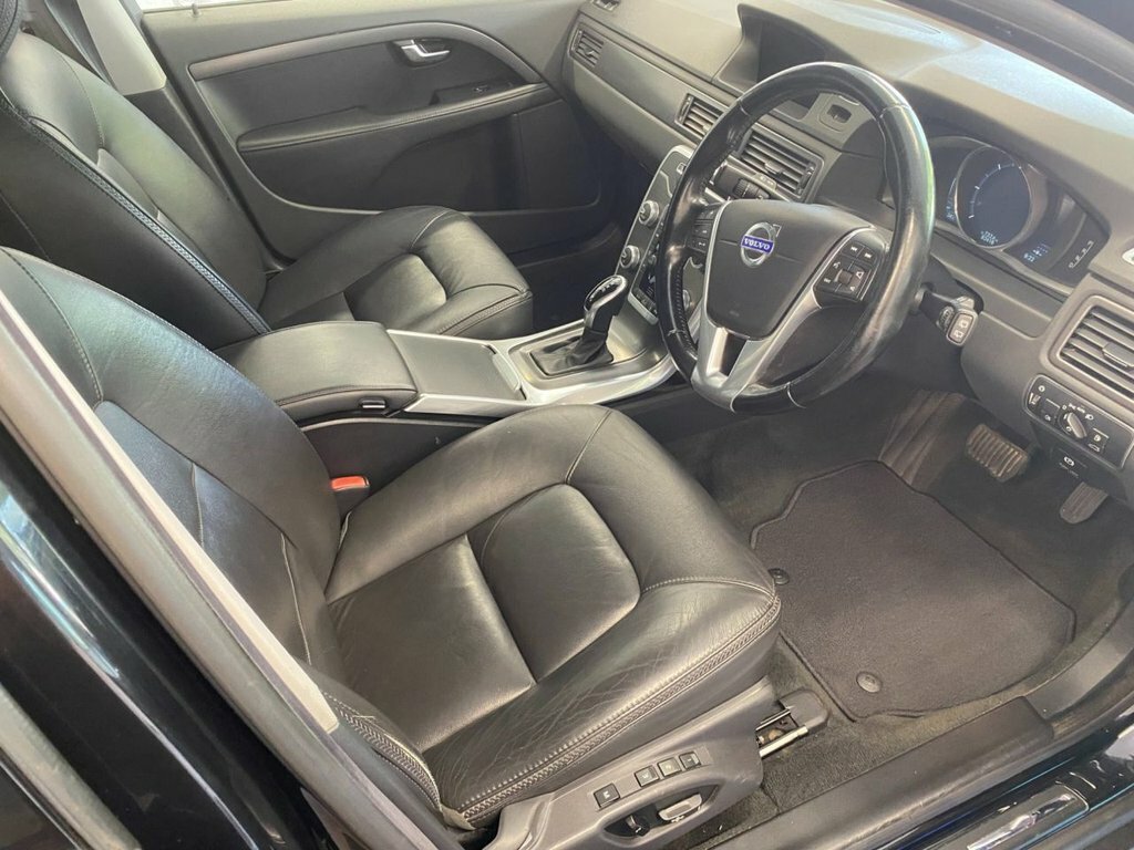 Volvo XC70 Se Lux Silver #19