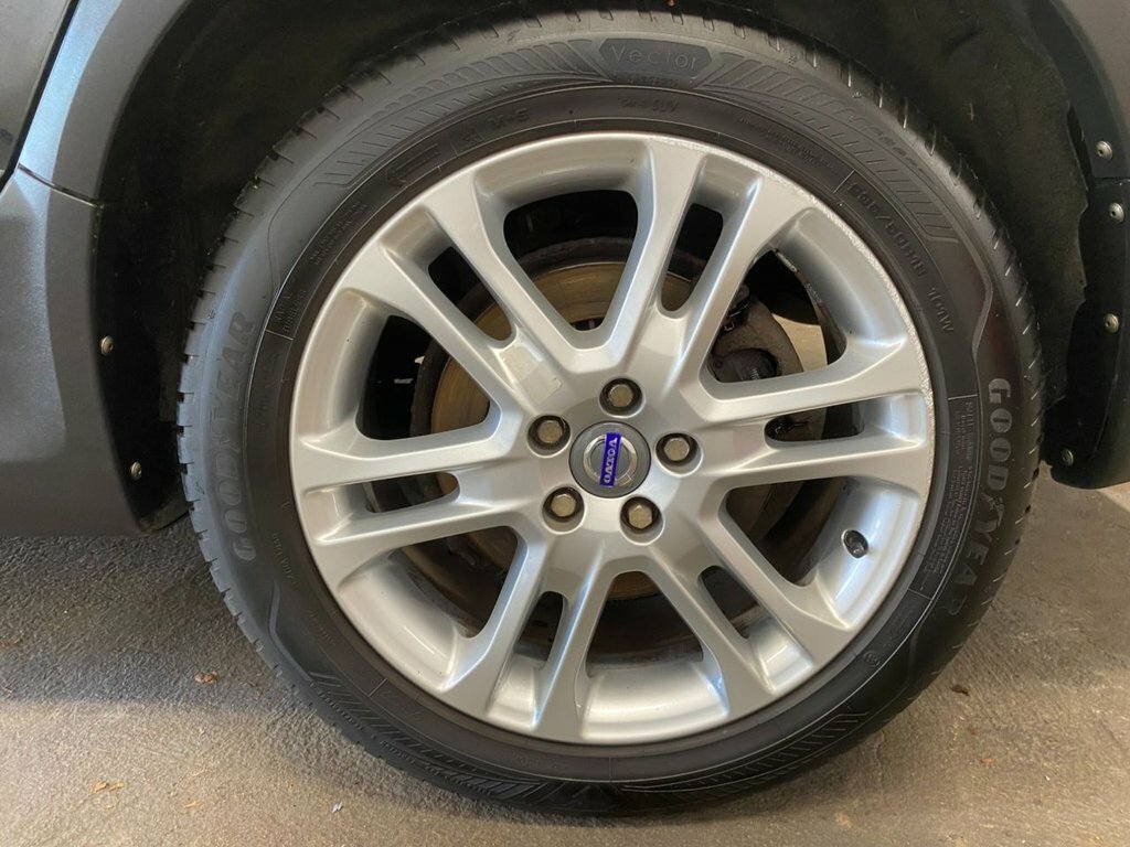 Volvo XC70 Se Lux Silver #18