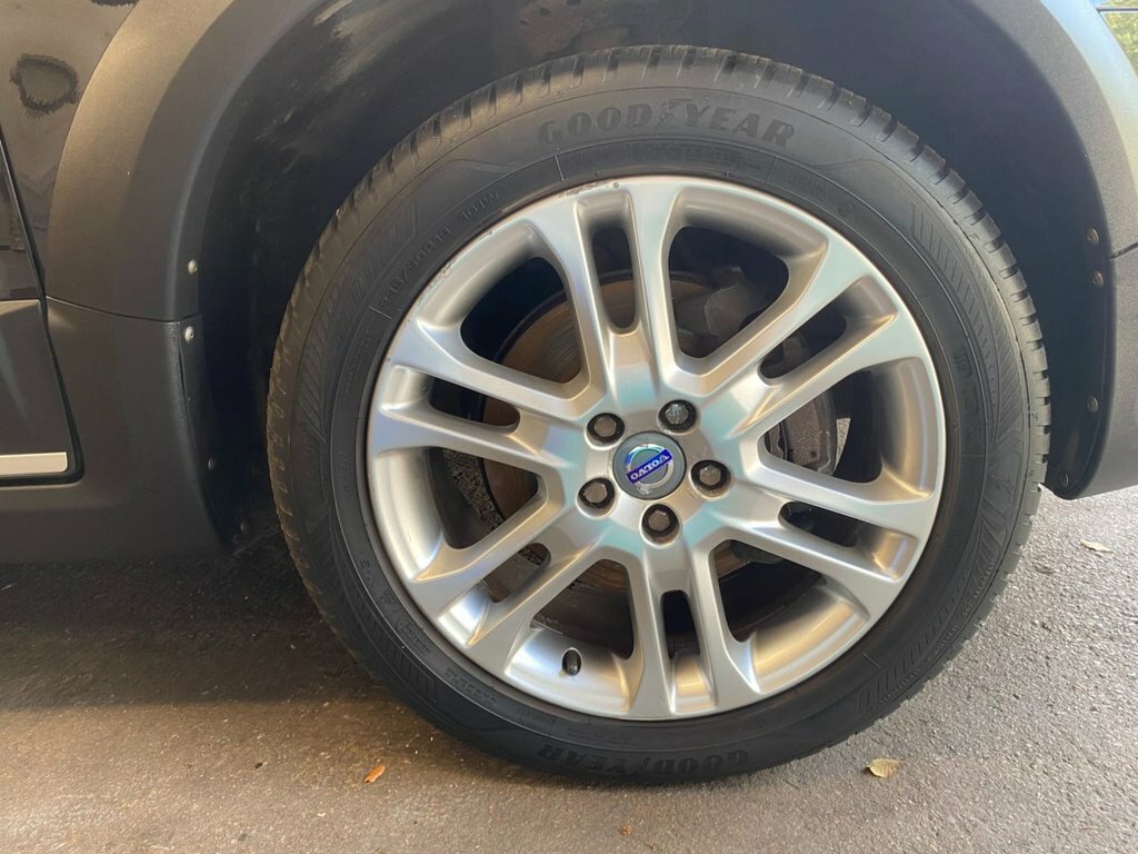 Volvo XC70 Se Lux Silver #17
