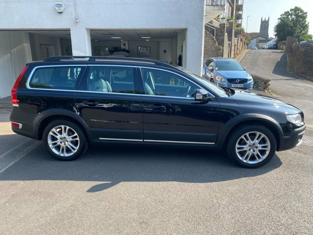 Volvo XC70 Se Lux Silver #8