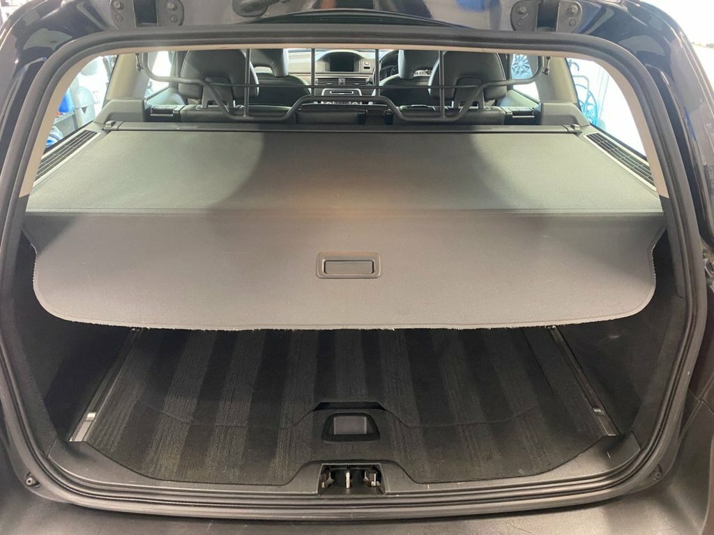 Volvo XC70 Se Lux Silver #23