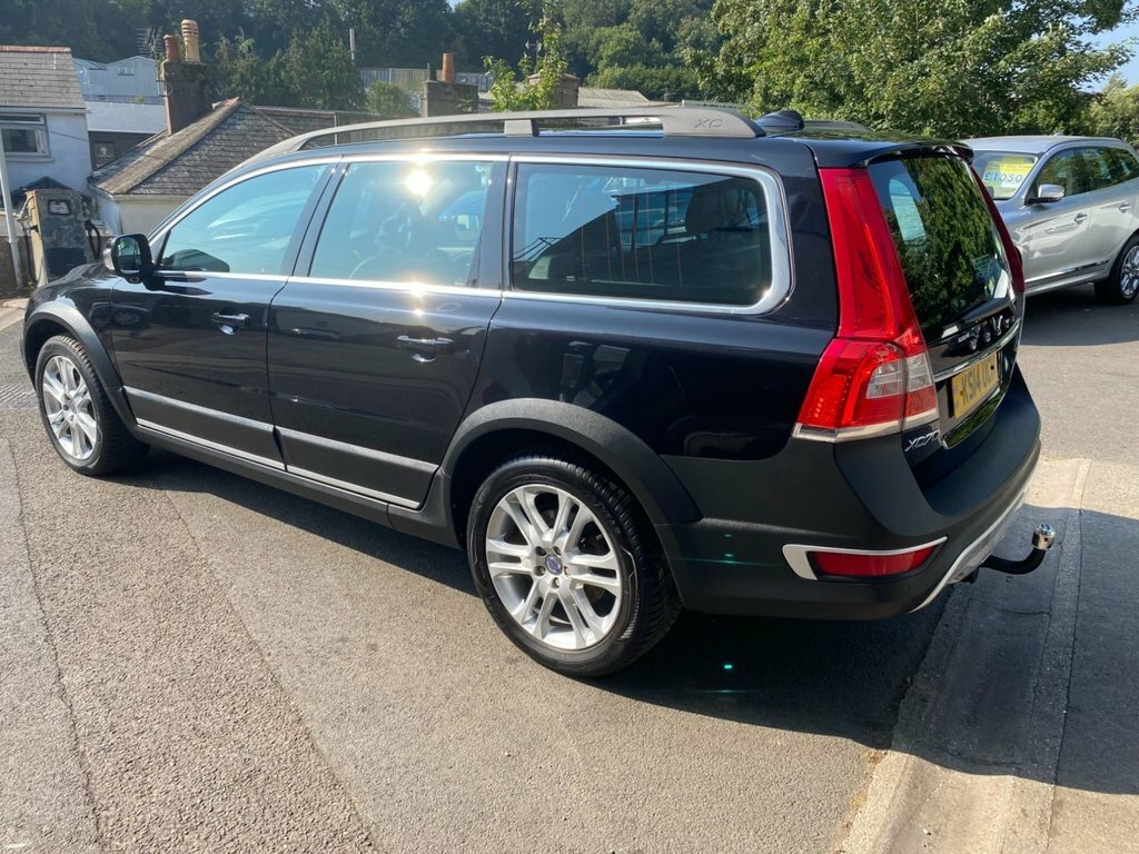 Volvo XC70 2014 2.4 D5 Se Lux Estate Geartronic Aw Black #3