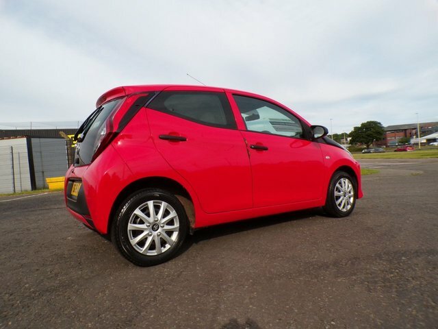 Toyota Aygo 2019 1.0 Vvt-i X 2019,1 Previous Owner,service His Red #2