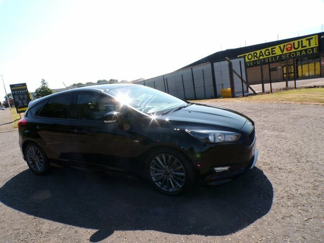 Ford Focus 2018 1.0Tst-linenavigator,2018,bluetooth,sat Nav,d Black #2