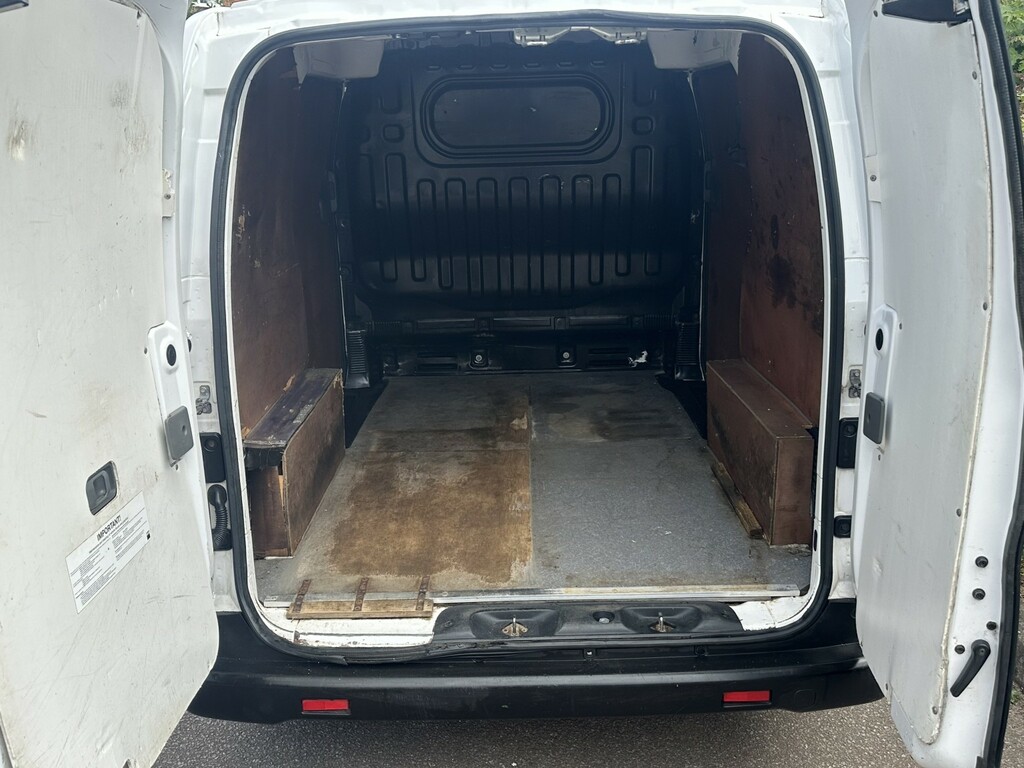 Nissan NV200 Acenta Panel Van White #15