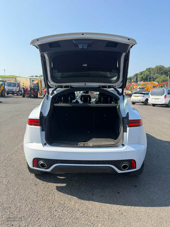 Jaguar E-Pace 2.0D 180 Chequered Flag Edition YR20FNE White #2