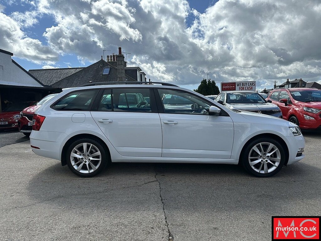 Skoda Octavia Se L White #3