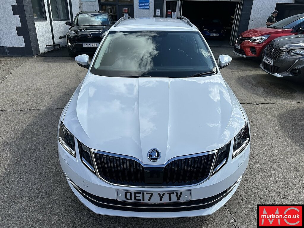 Skoda Octavia Se L White #5
