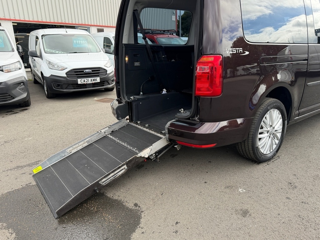 Volkswagen Caddy Maxi Life Tdi Bmt Vista Purple #2