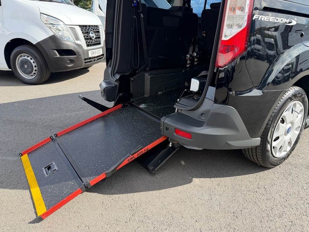 Ford Grand Tourneo Connect Zetec Tdci Journey Black #2