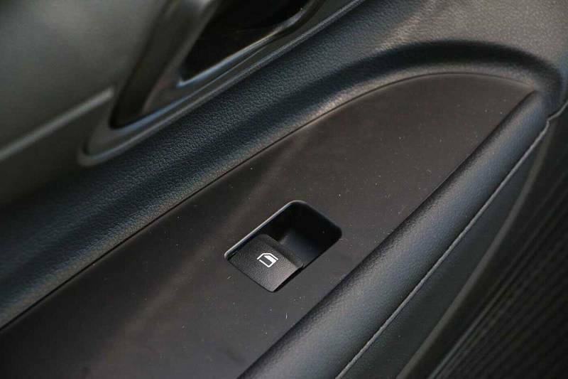 Hyundai Bayon 1.0 Tgdi 90 Black Line VK75FFE Green #4