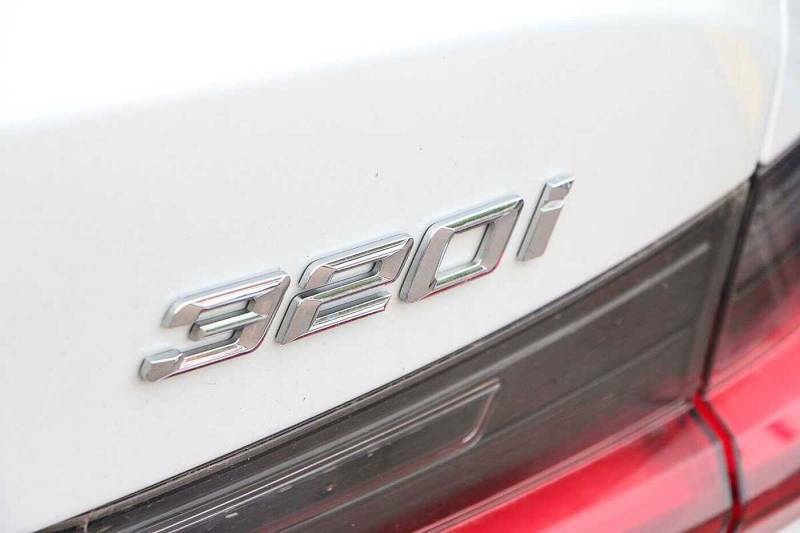 BMW 3 Series 320I M Sport Step YH24VTC White #4