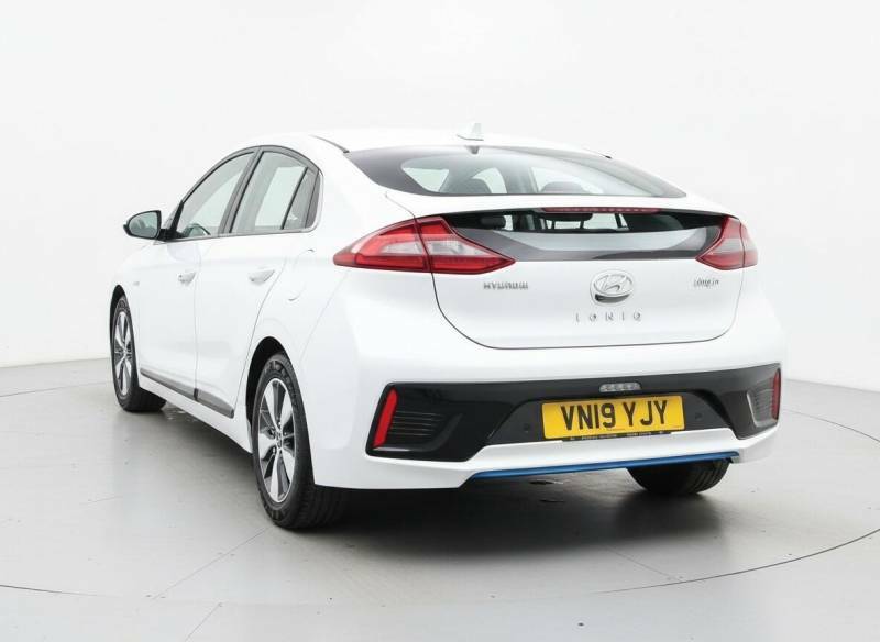 Hyundai Ioniq 1.6 Gdi Plug-in Hybrid Premium Dct White #2