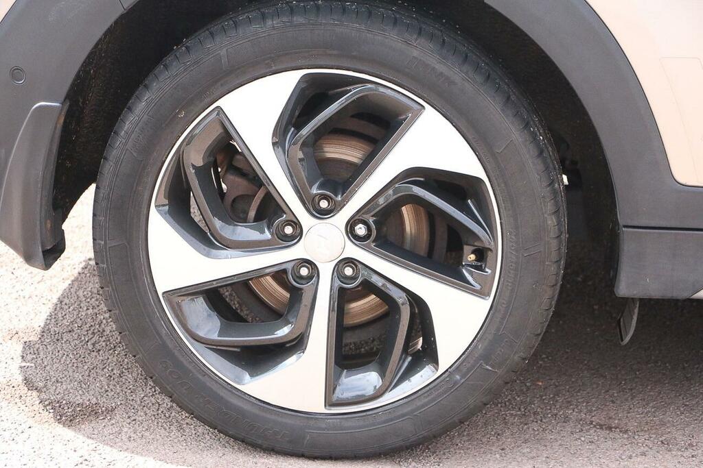 Hyundai Tucson 2.0 Crdi Premium Se 4Wd Euro 6 White #4
