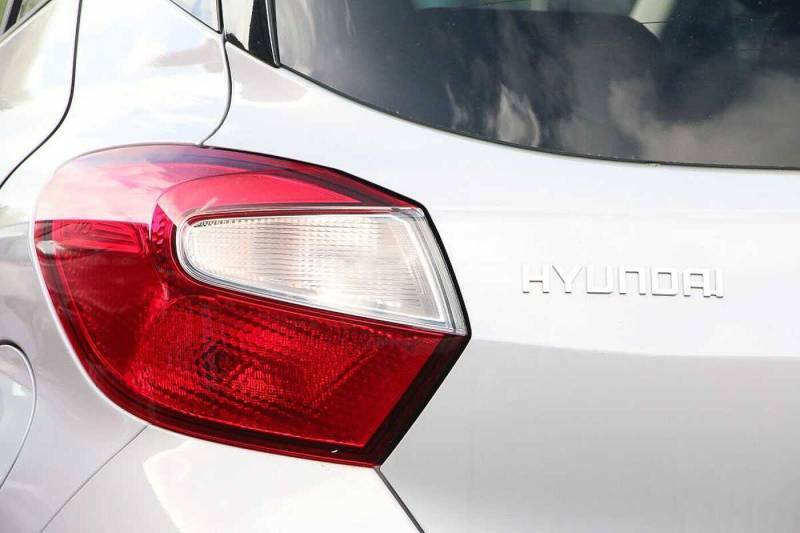 Hyundai I10 Premium White #15