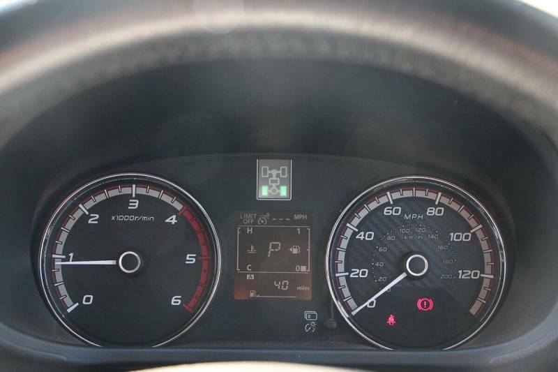 Mitsubishi L200 Di-d Barbarian Black Dcb Grey #33