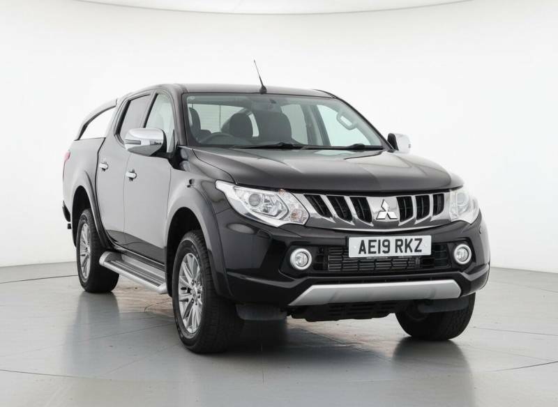 Mitsubishi L200 2.4 Di-d Dc Barbarian 4Wd Euro 6 Black