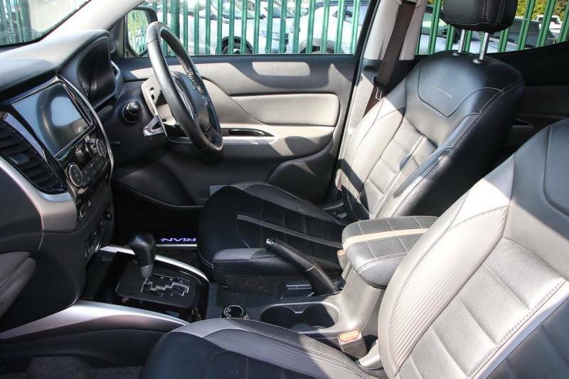 Mitsubishi L200 Di-d Barbarian Black Dcb Grey #9
