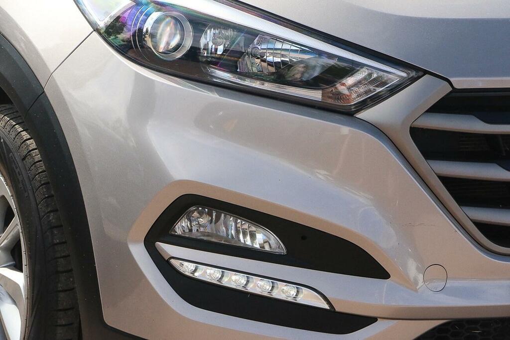Hyundai Tucson 1.7 Crdi Blue Drive Se Euro 6 Ss White #3