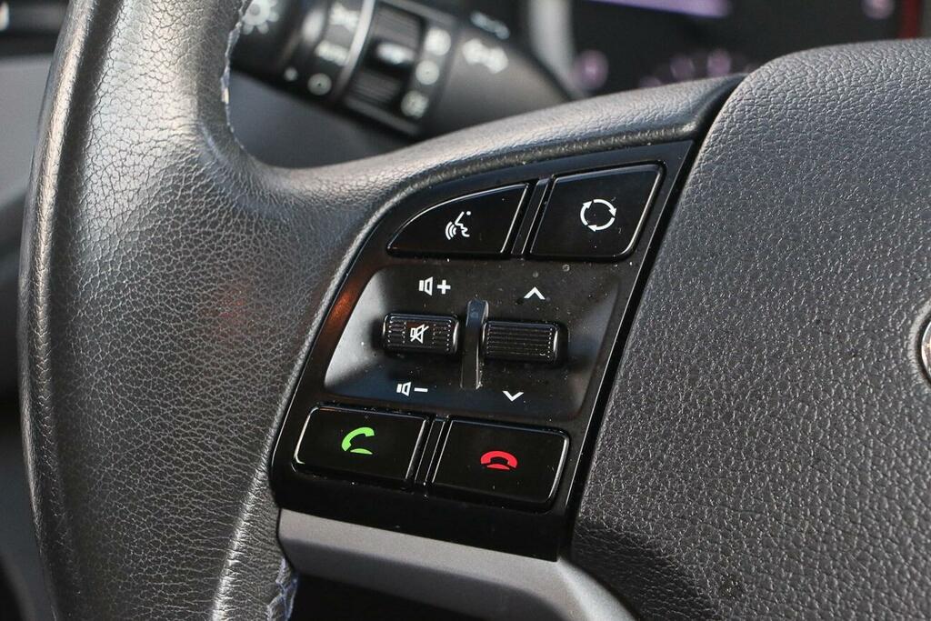 Hyundai Tucson Premium Se Black #14