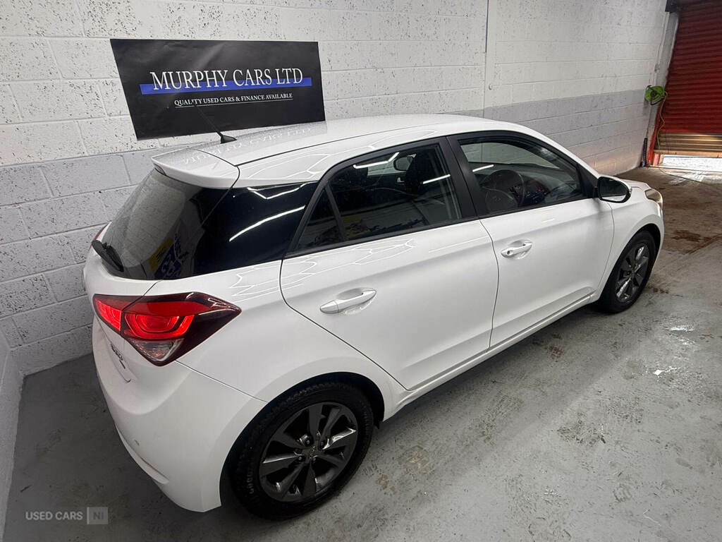 Hyundai I20 1.2 Se White #4