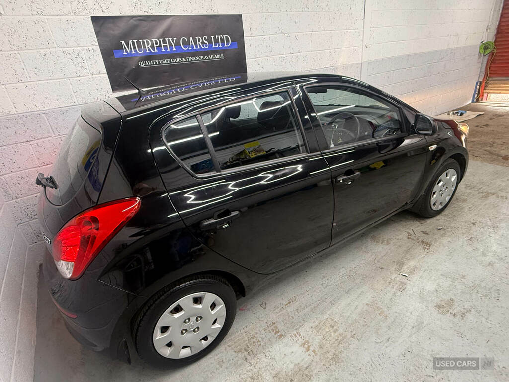 Hyundai I20 1.2 Classic Black #4
