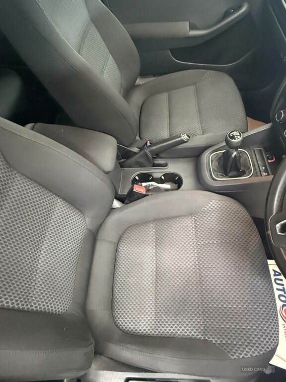 Volkswagen Jetta 1.4 L Se Tsi White #9