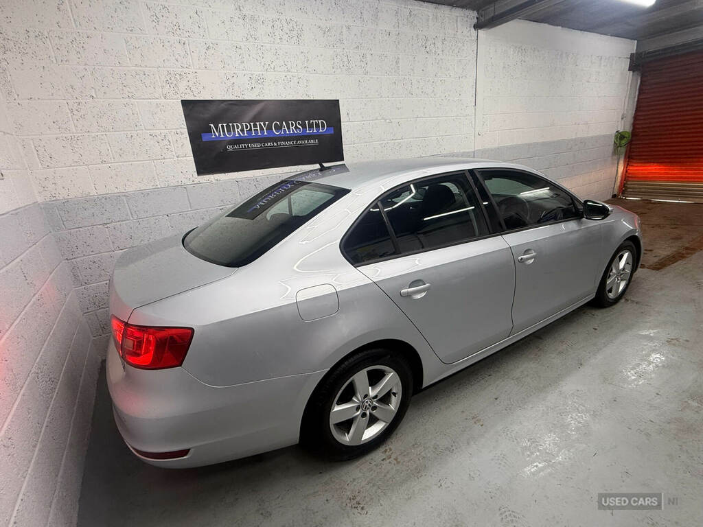 Volkswagen Jetta 1.6 Tdi Cr Bluemotion Tech Se Silver #3