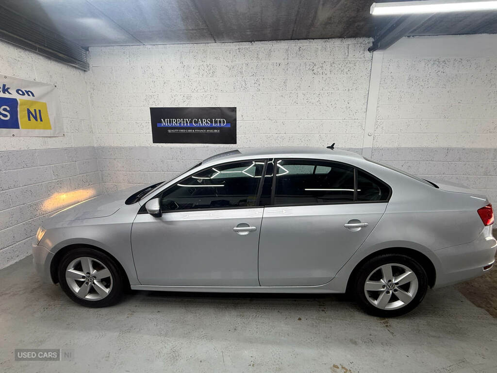 Volkswagen Jetta 1.6 Tdi Cr Bluemotion Tech Se Silver #6