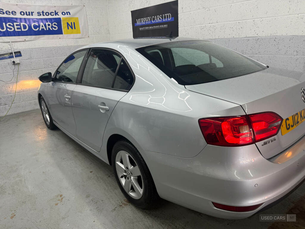 Volkswagen Jetta 1.6 Tdi Cr Bluemotion Tech Se Silver #4