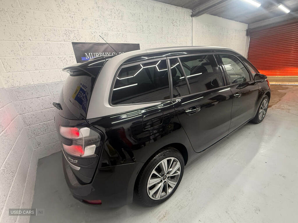 Citroen Grand C4 Picasso 1.6 Bluehdi Exclusive Black #4