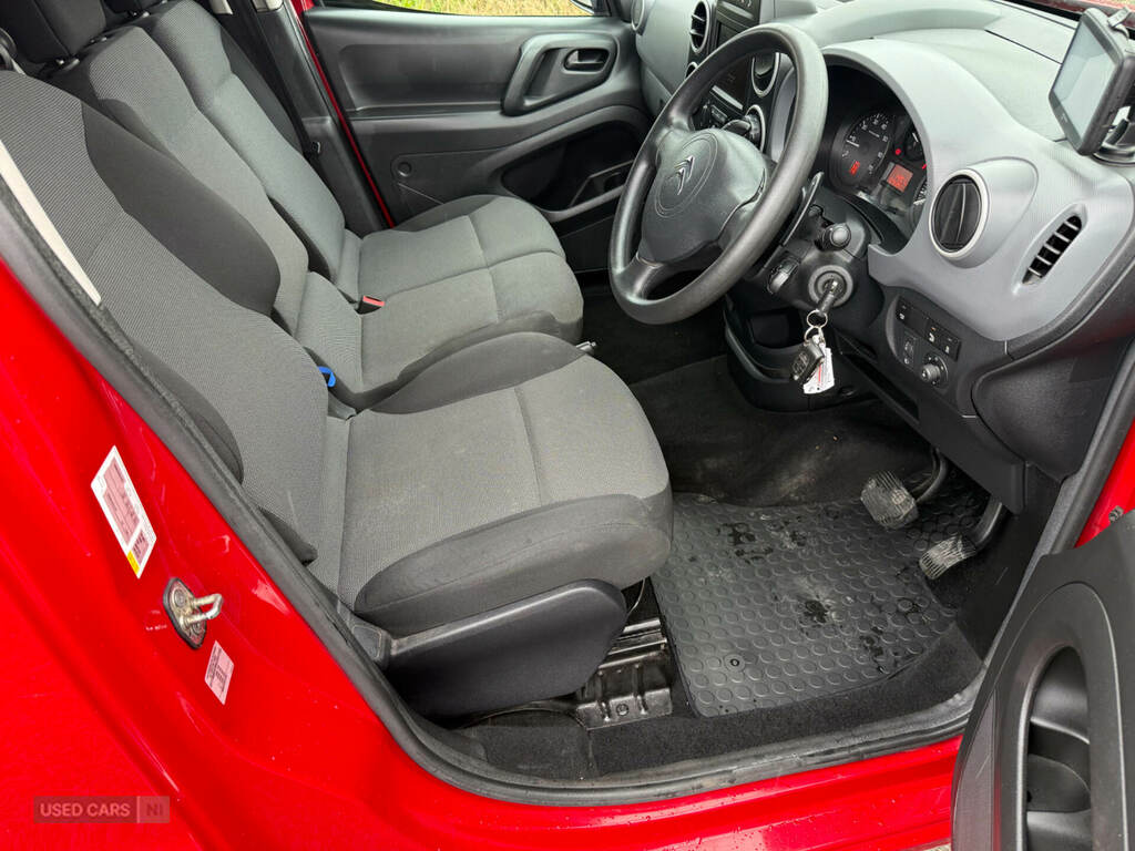 Citroen Berlingo 1.6 Bluehdi 625Kg LX 100Ps Etg6 Red #6