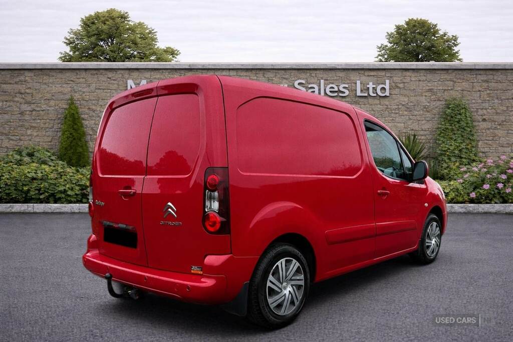 Citroen Berlingo 1.6 Bluehdi 625Kg LX 100Ps Etg6 Red #3