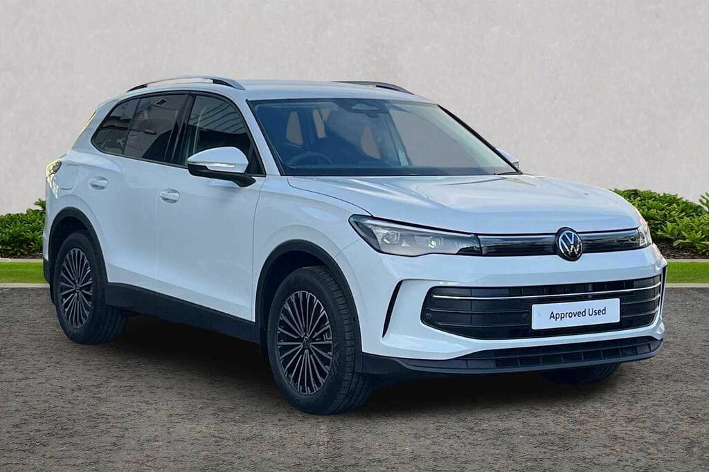 Volkswagen Tiguan 1.5 Etsi 150 Match Dsg White