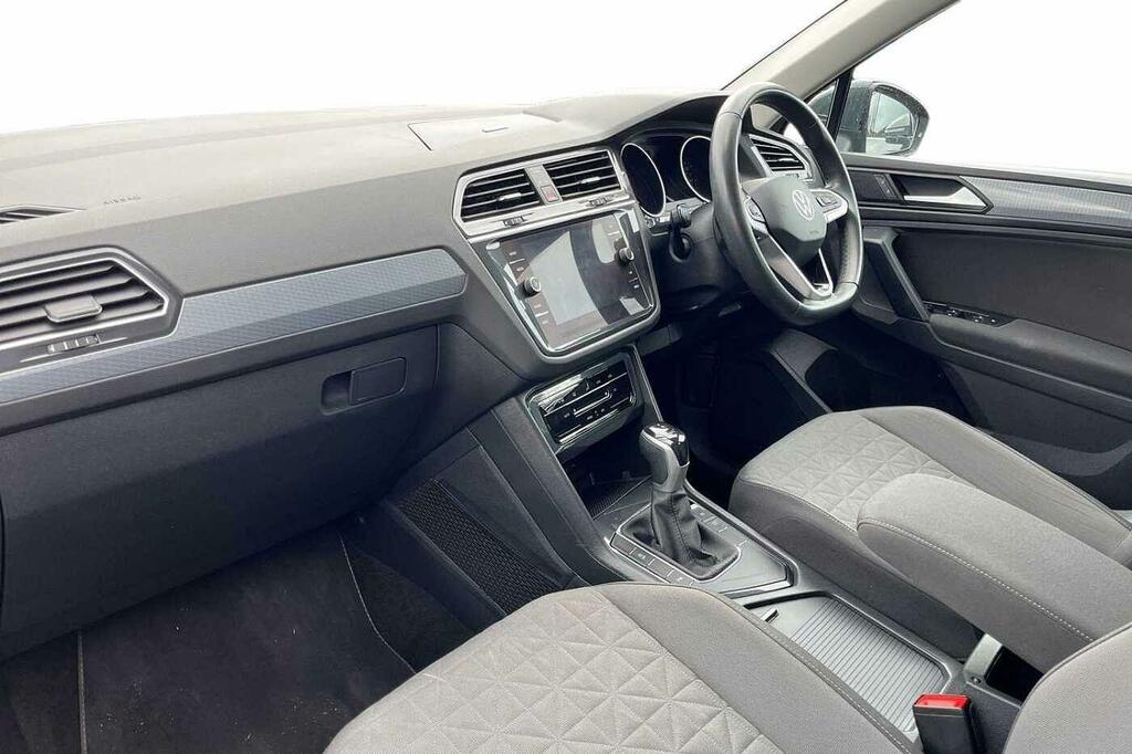 Volkswagen Tiguan 1.5 Tsi 150 Life Dsg HK22YDZ Grey #2
