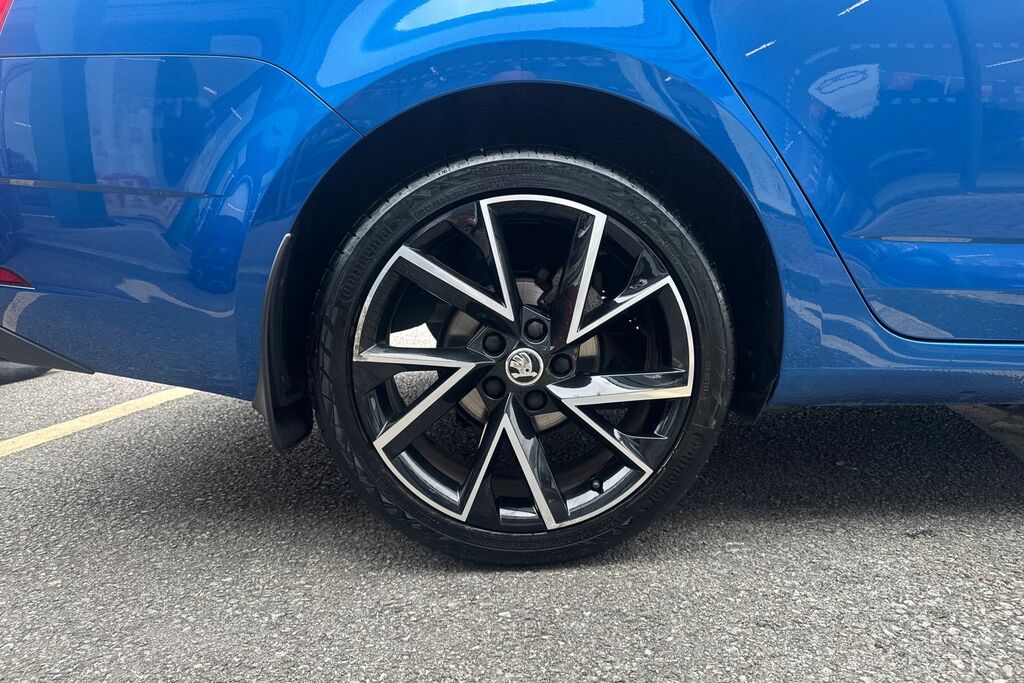 Skoda Octavia 1.5 Tsi Sport Line LX69CVF Blue #5