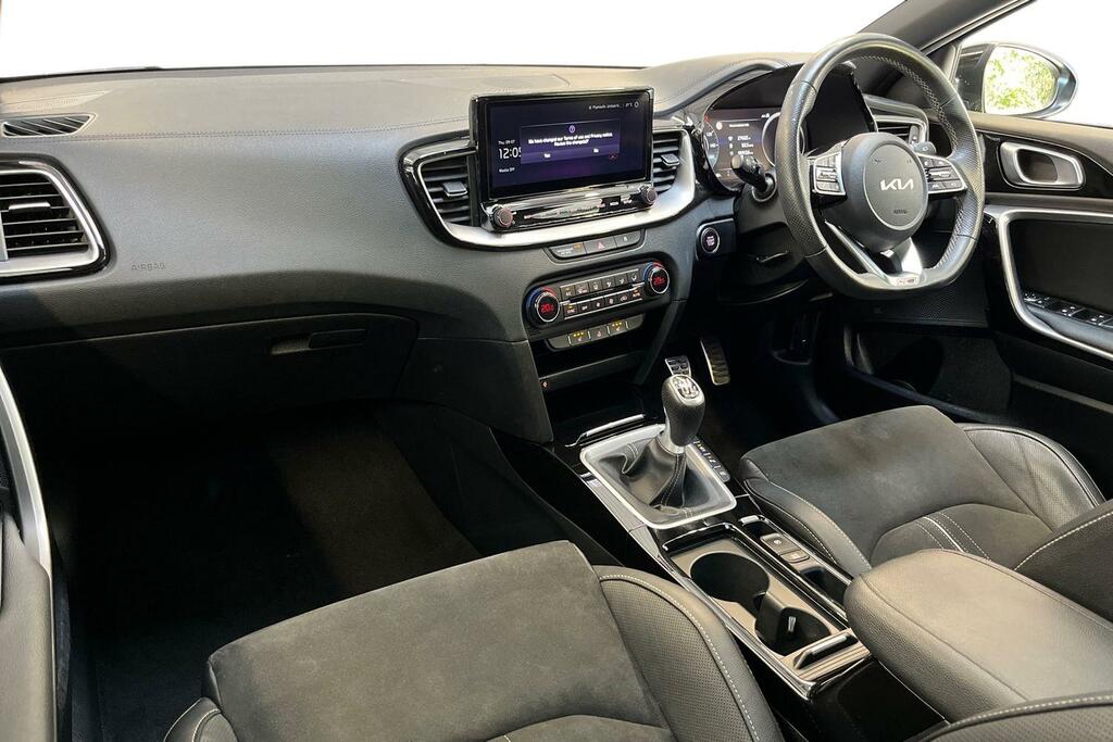 Kia Xceed 1.5 T-gdi Gt-line S Euro 6 Ss RJ23MWA Black #2
