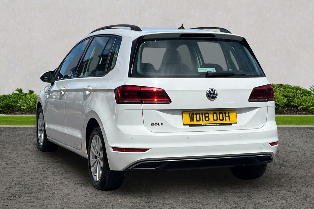 Volkswagen Golf SV Pa 1.5 Tsi Se Nav Dsg 130Ps White #3