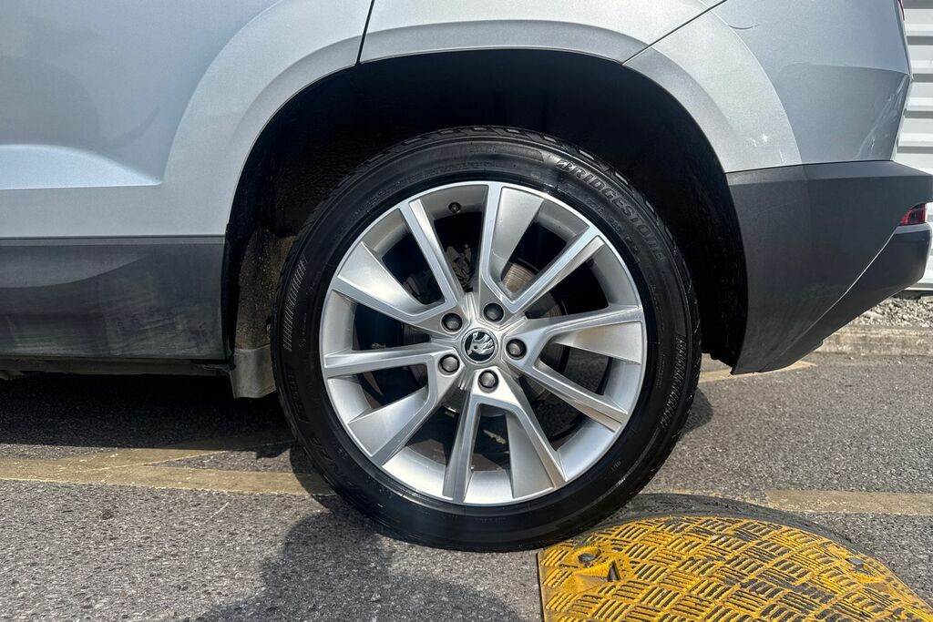Skoda Karoq 1.5 Tsi Se L Dsg EU20GOP Silver #5