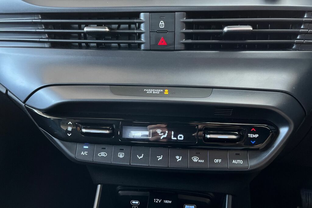 Hyundai I20 Premium Black #13
