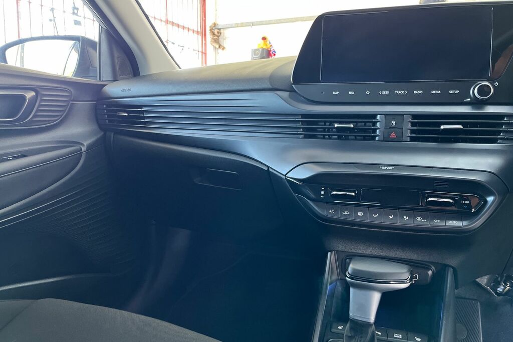 Hyundai I20 Premium Black #10