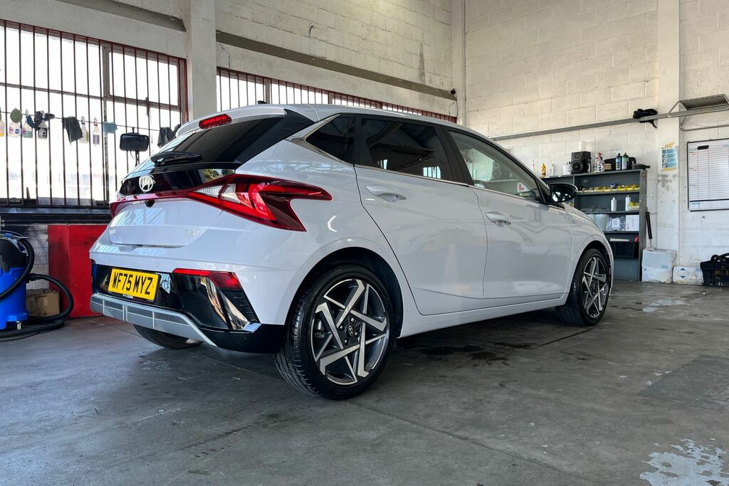 Hyundai I20 Premium Black #33