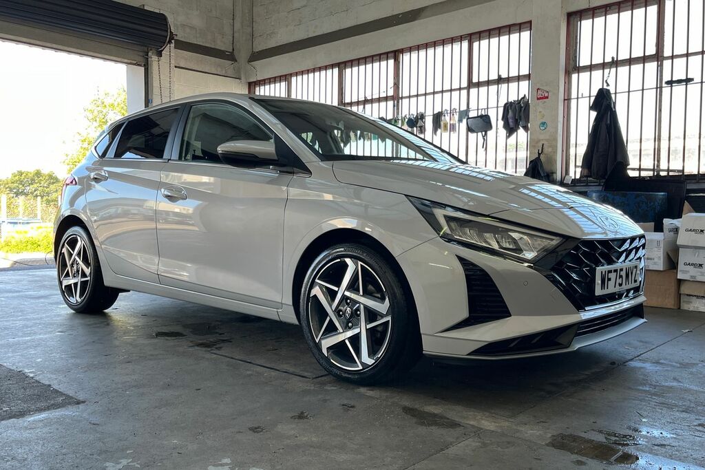 Hyundai I20 Premium Black #32