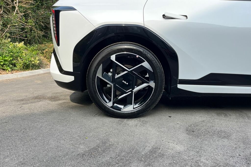 Kia EV4 81.4Kwh Gt-line White #5