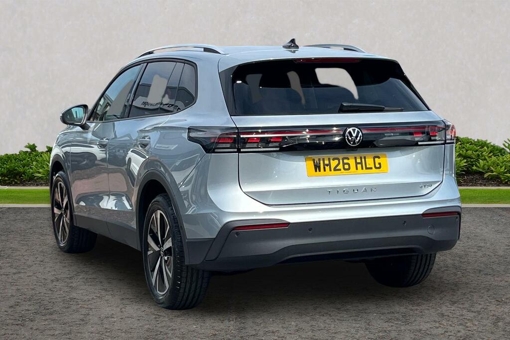Volkswagen Tiguan 1.5 Etsi Mhev Match Suv Hybrid Dsg Euro Silver #3