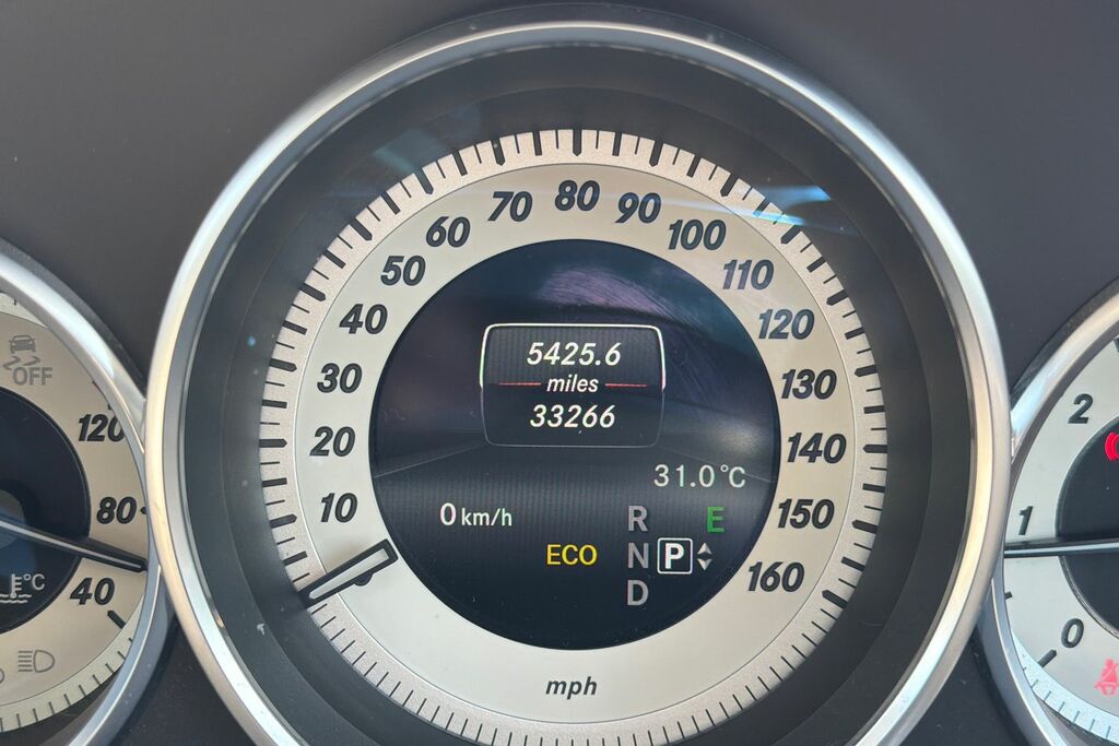 Mercedes-Benz CLS 3.0 Cls350d V6 Black #22