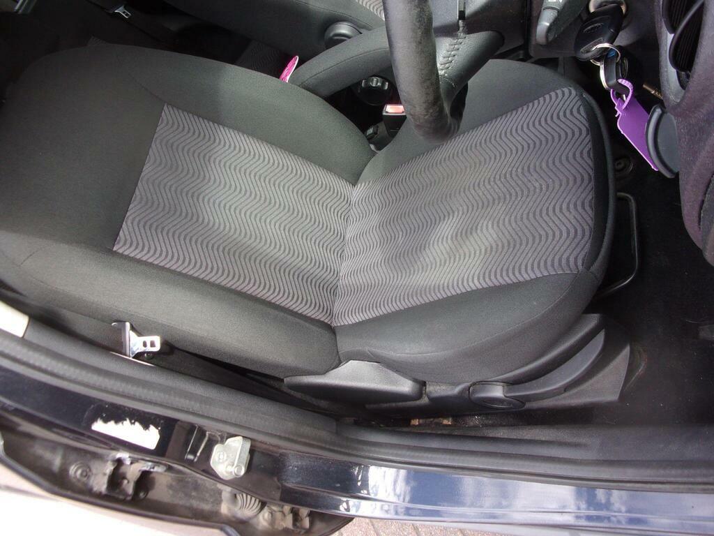 Ford Fusion 1.6 Plus Black #3