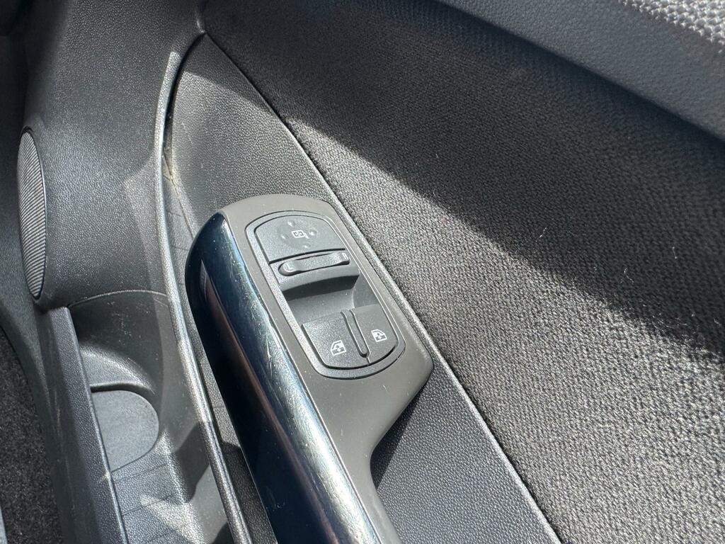 Vauxhall Corsa Club Ac 16V 5-Door Silver #23