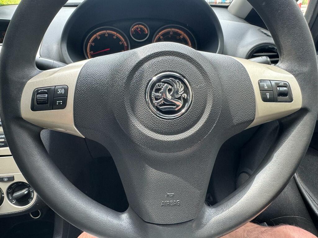Vauxhall Corsa Club Ac 16V 5-Door Silver #16