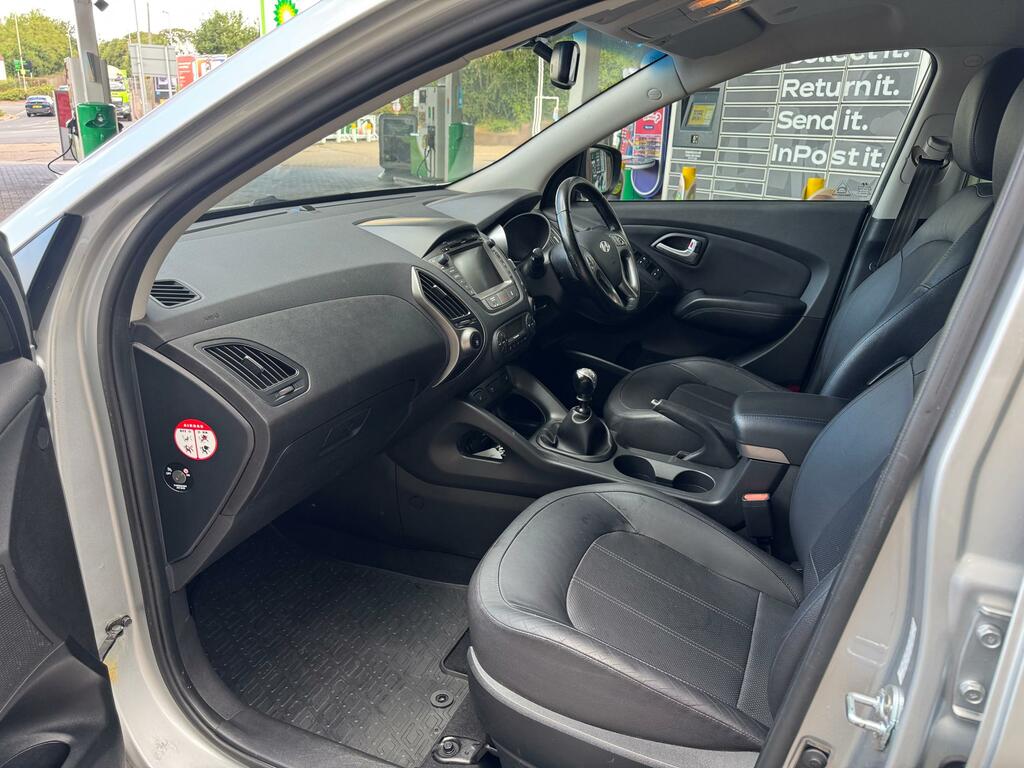 Hyundai Ix35 1.6 Gdi S 2Wd White #12
